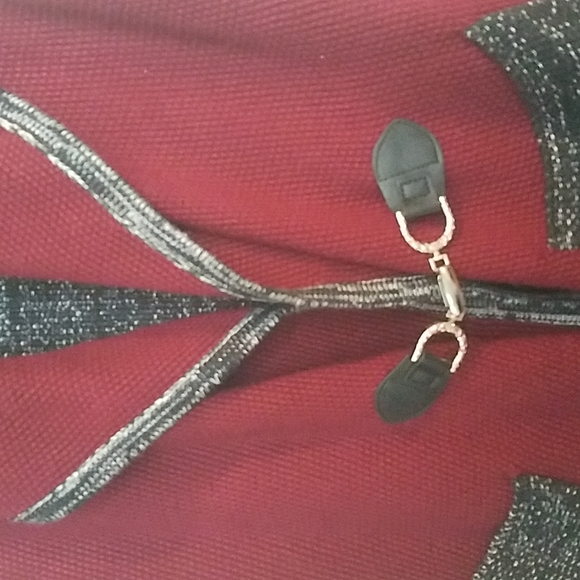 Vest - Picture 2 of 7